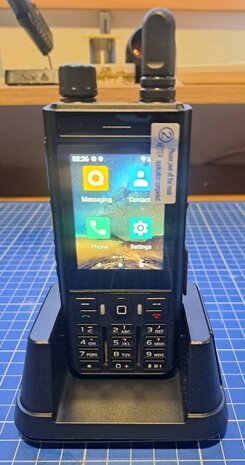 W70 4G Wifi Netwerk Portofoon+Tafellader
